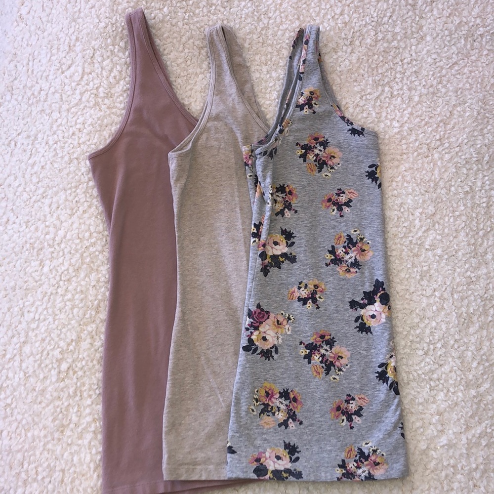 Maurice’s Layering Tanks  all size Large